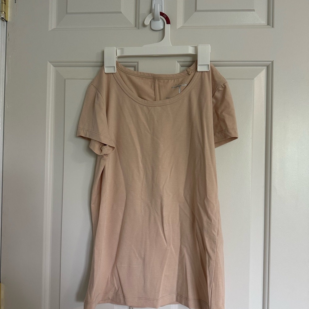 Tahari Tan Fitted Short Sleeve T-Shirt